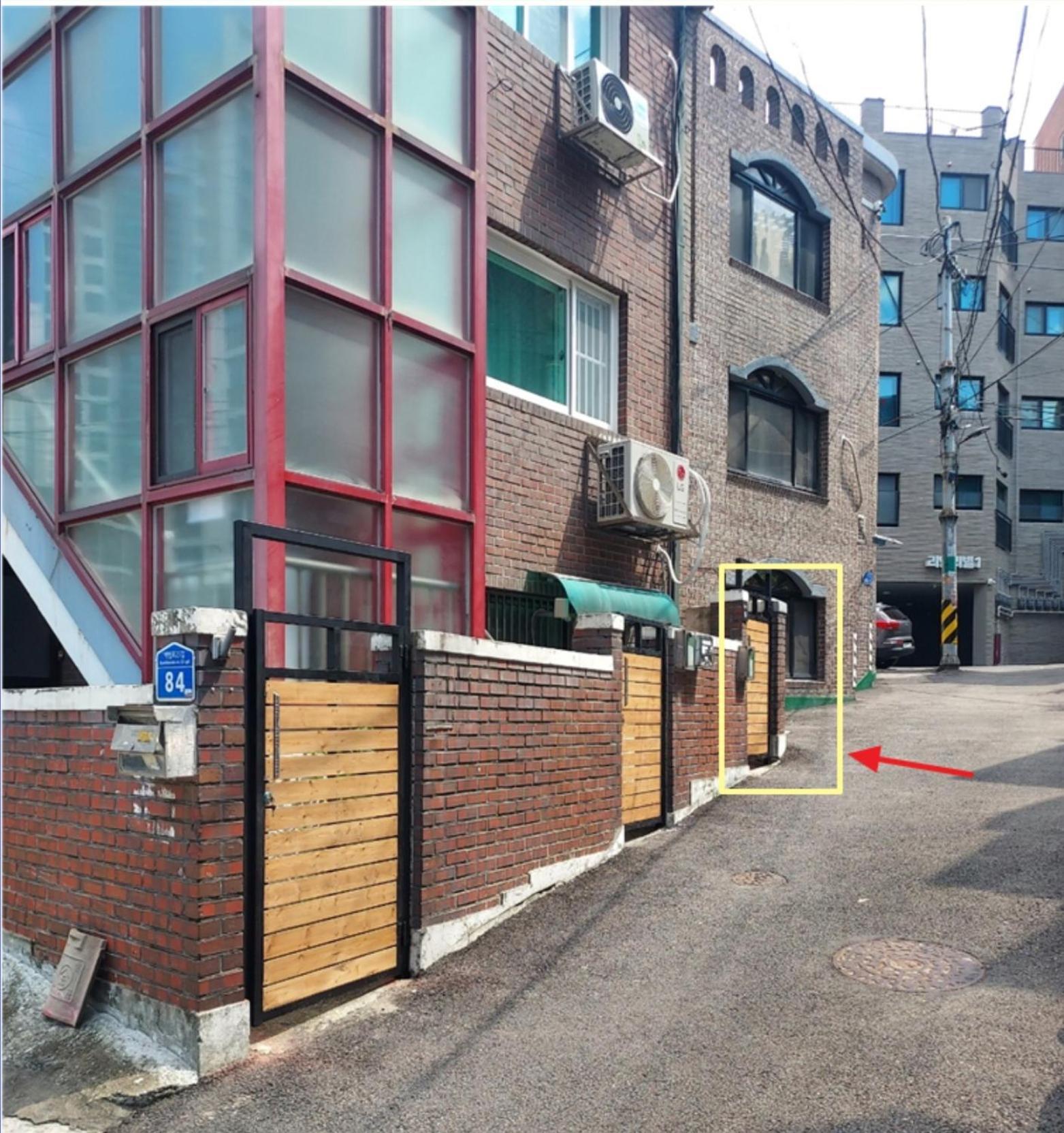 Hongdae&sinchon 10min Cozy House With 2 Bedrooms Apartment Seoul