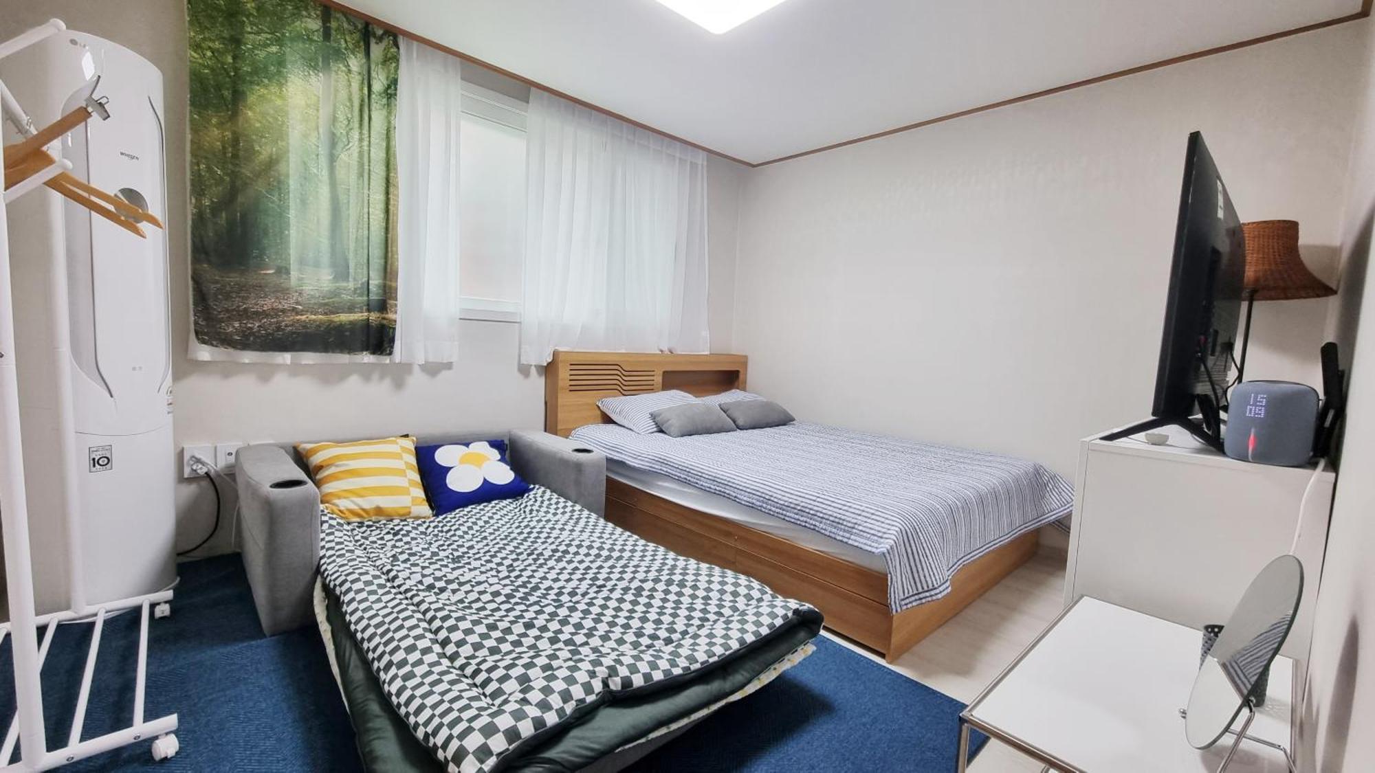 Hongdae&sinchon 10min Cozy House With 2 Bedrooms Apartment *